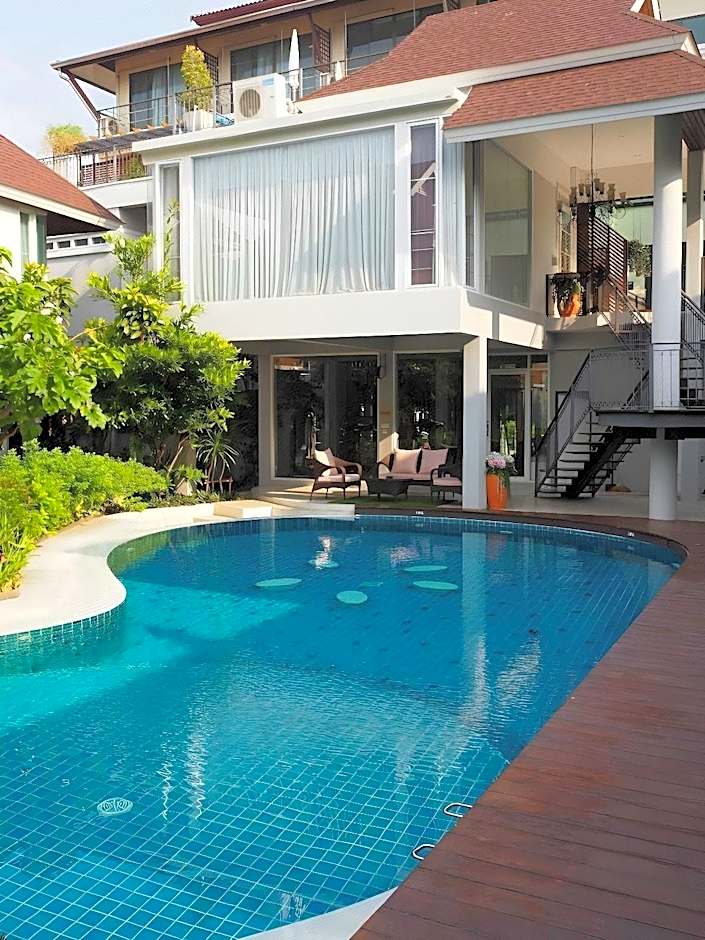 Murraya Residence