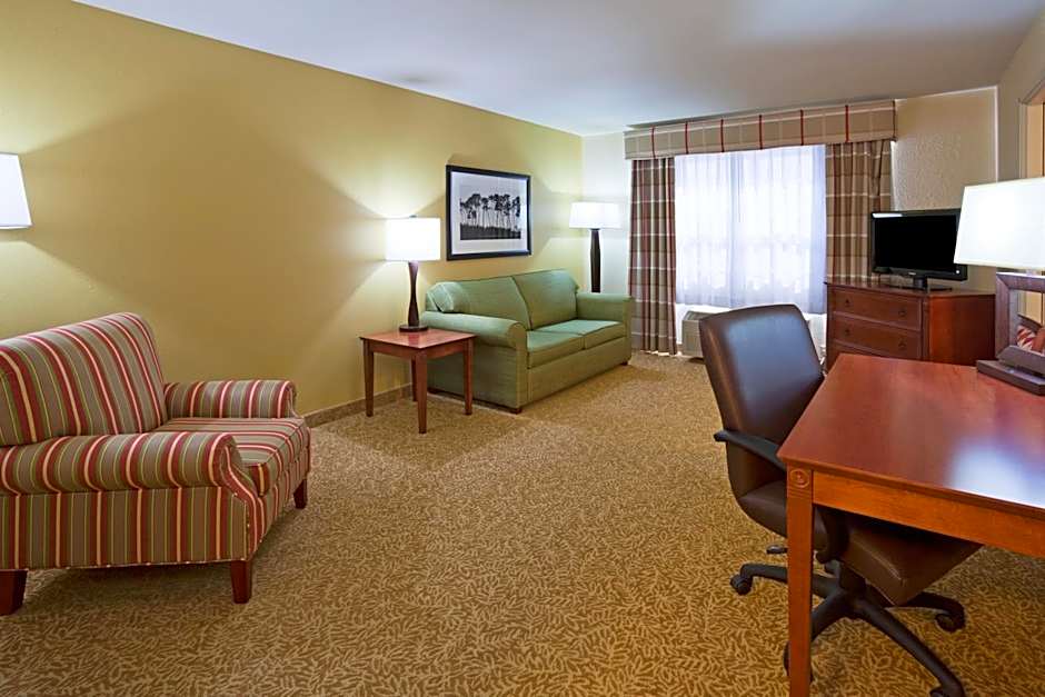 Country Inn & Suites by Radisson, Dakota Dunes, SD