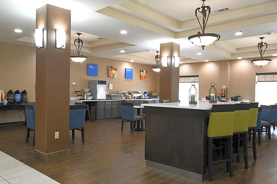 Baymont Inn & Suites by Wyndham Glen Rose