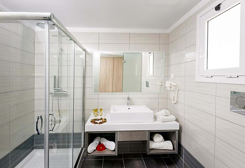 Eurovillage Achilleas Hotel