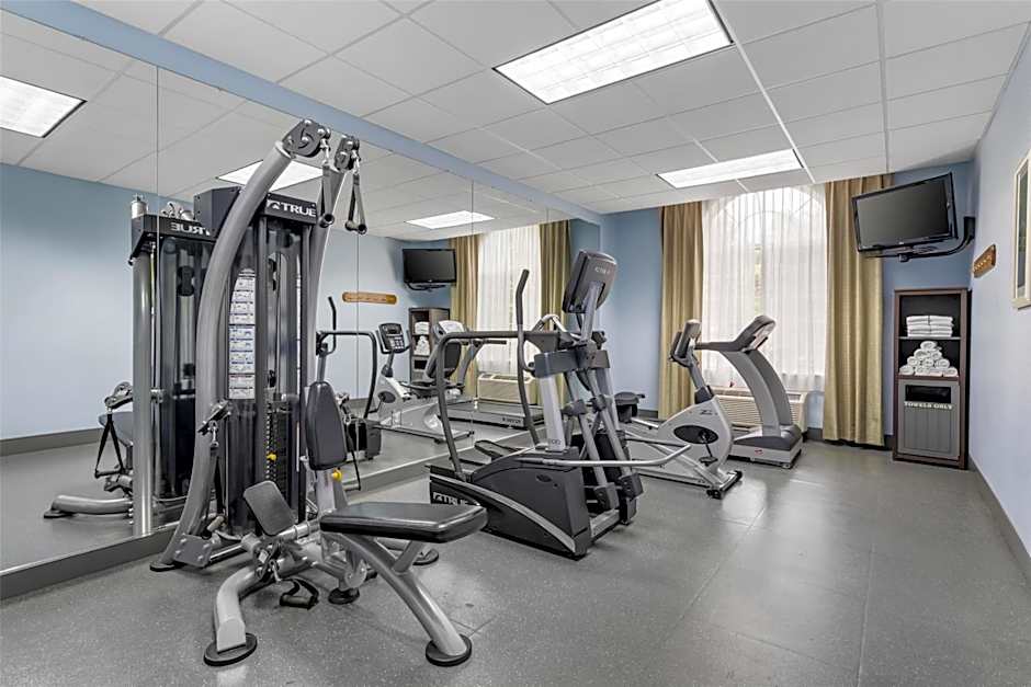 Best Western Plus River Escape Inn & Suites