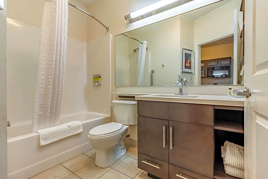 Candlewood Suites Lincoln By IHG