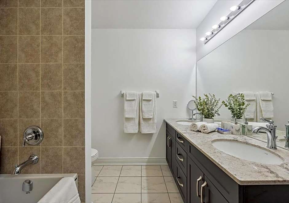 Luxurious and Beautiful, Barrie