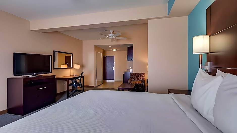 Best Western Plus Midland Suites