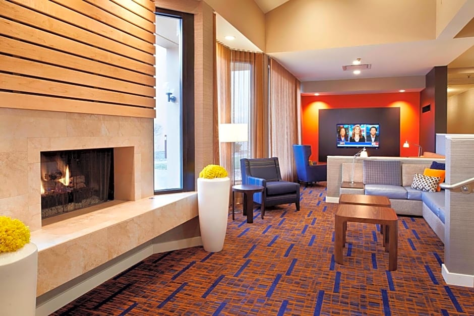 Courtyard by Marriott Chicago Arlington Heights/South