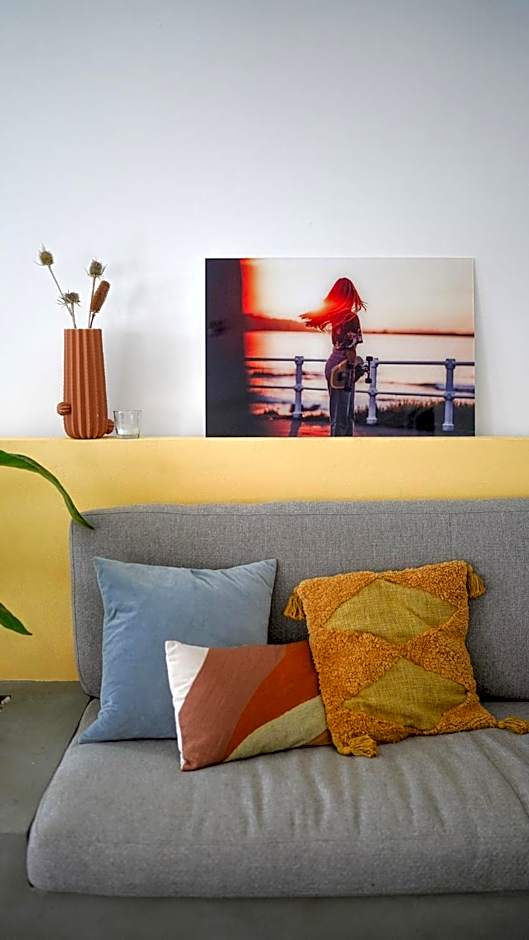 Birds of Paradise - Boutique Surf Lodge