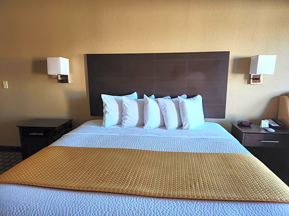 Days Inn by Wyndham Baytown East