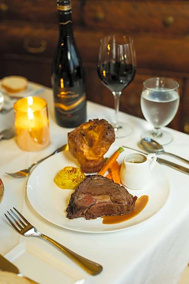 Pendray Inn and Tea House