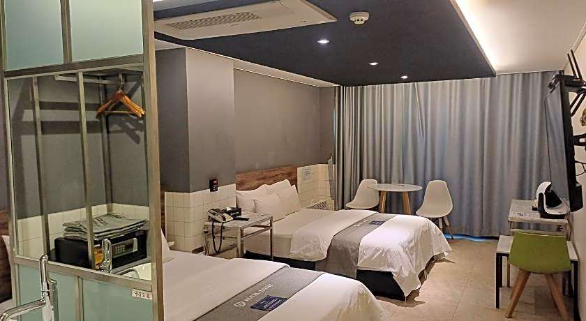 Louis Hotel Gangneung