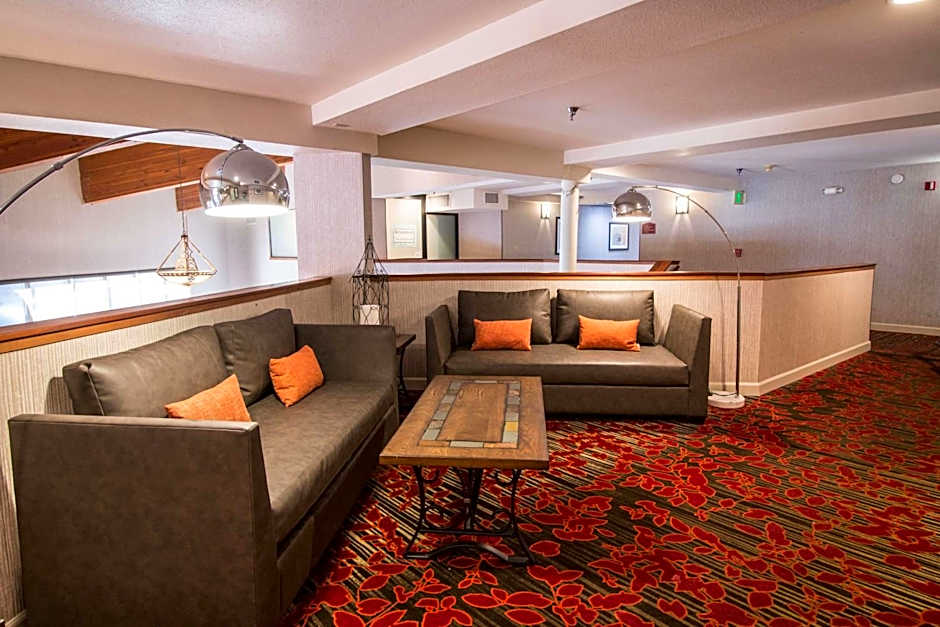 Empeiria High Sierra Hotel