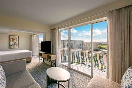 Junior King Suite with City View