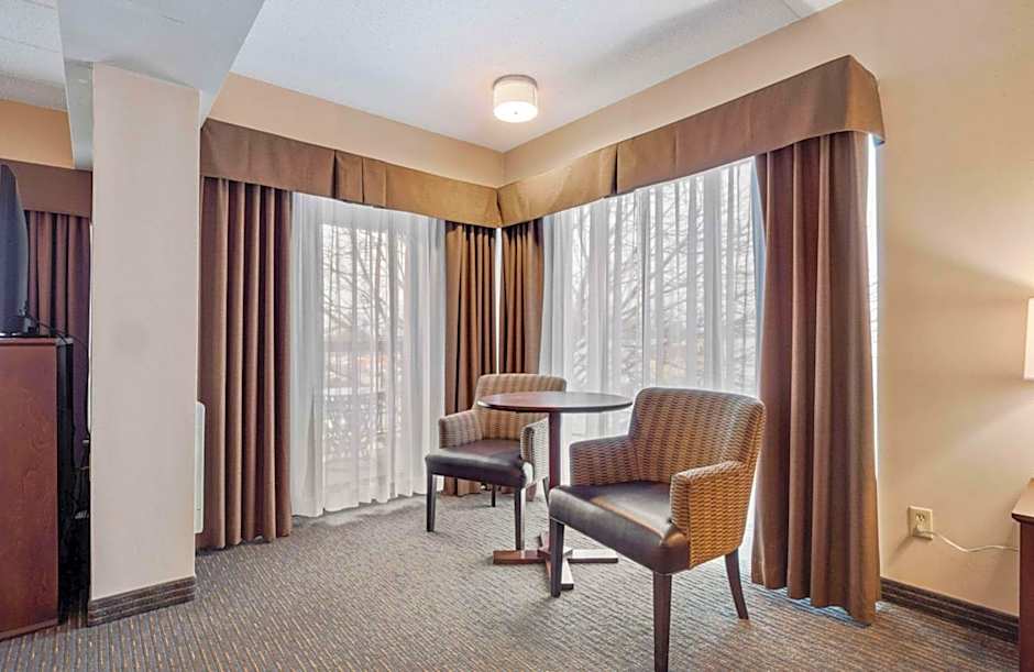 Best Western Plus Cairn Croft Hotel