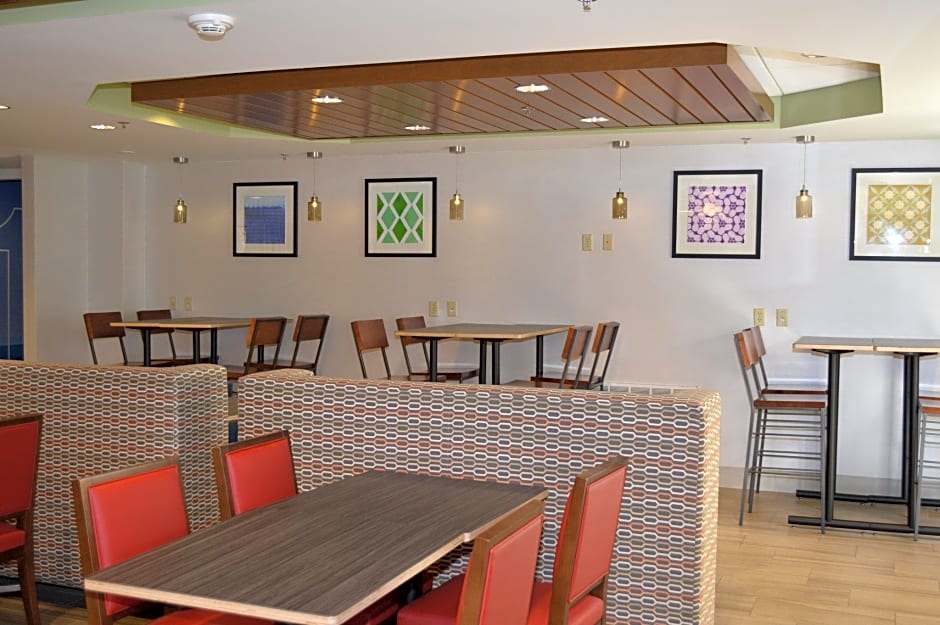 Holiday Inn Express Bloomsburg Hotel By IHG
