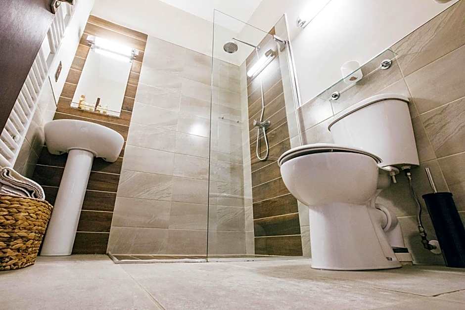 The Duke of Edinburgh Hotel & Bar