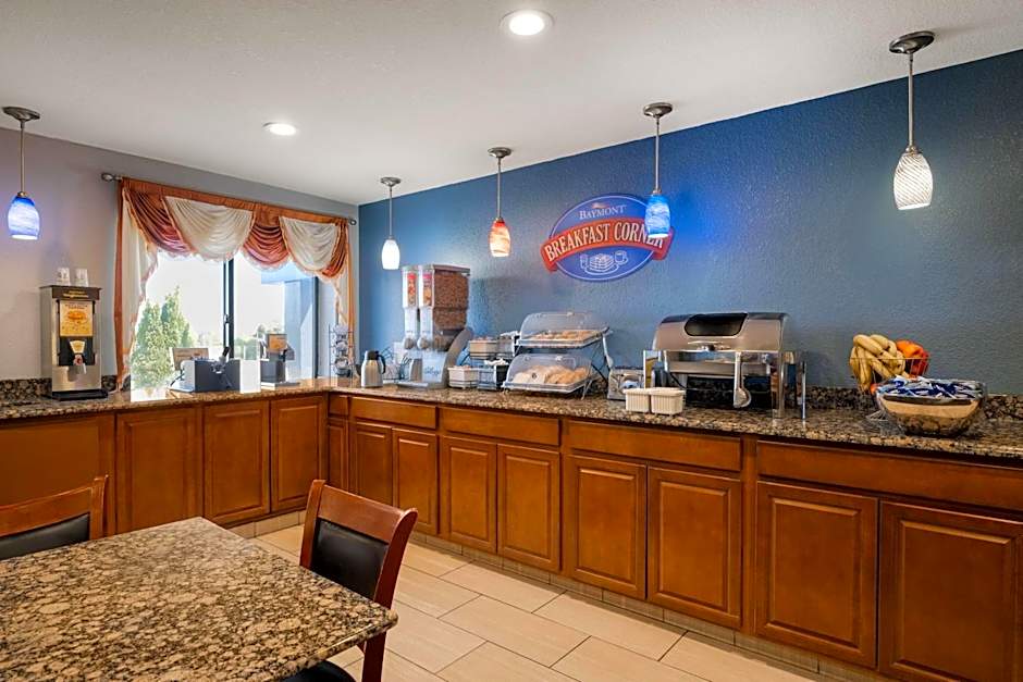 Baymont by Wyndham Waukesha