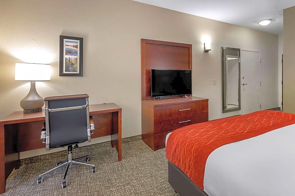 Comfort Inn & Suites