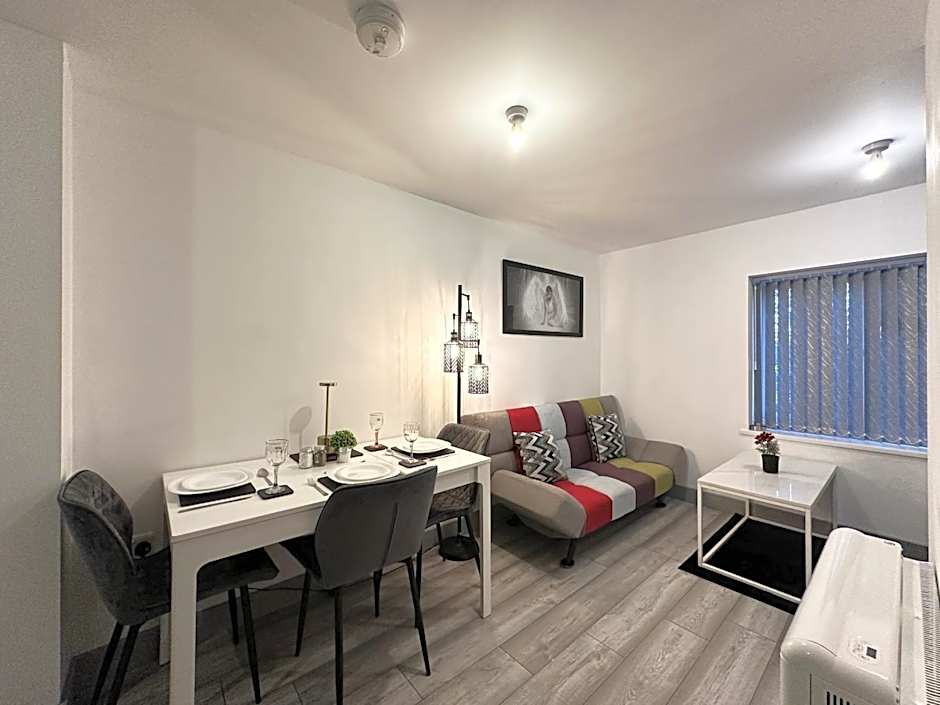 Lilypad Suite - Near NEC Centre, BHX airport, HS2 & Resort World