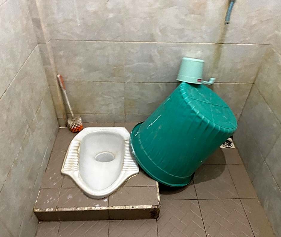 OYO Life 93407 Kos Sweta