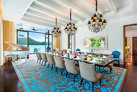 2 King Beds 1 Queen Bed, and 1 Twin Bed, Sea View, Sunset View, 4-Bedroom Villa