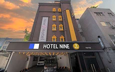 Uiwang Hotel Nine