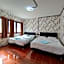 D​ Luck​ Hostel