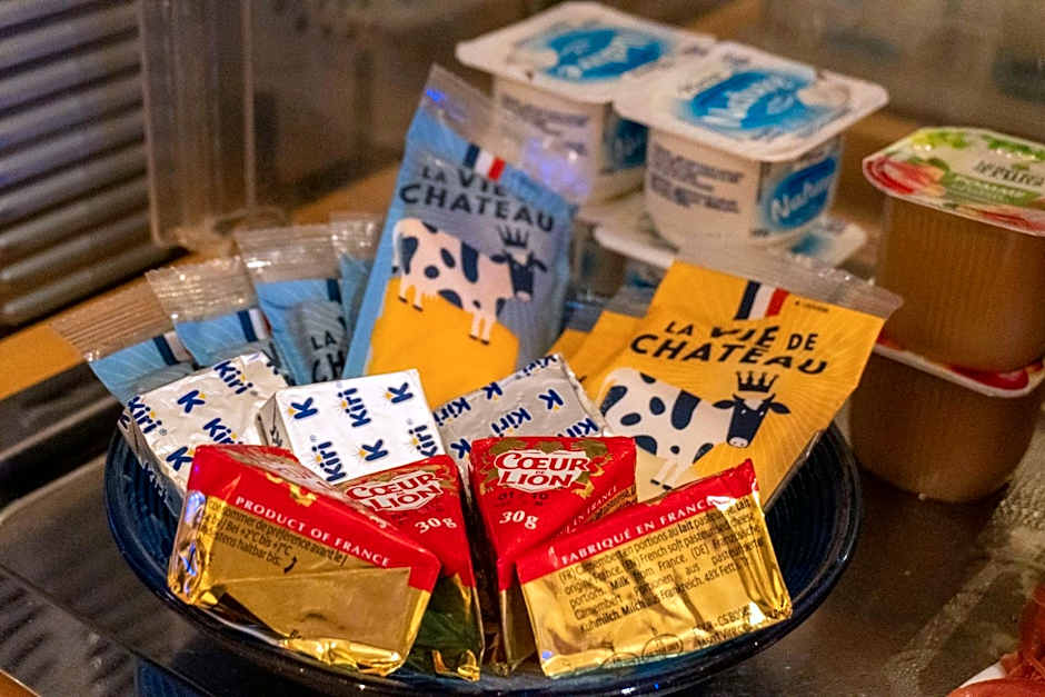 Hotel Ours Blanc - Place Victor Hugo