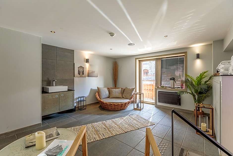 Victoria Lodge, Friendly Hotel