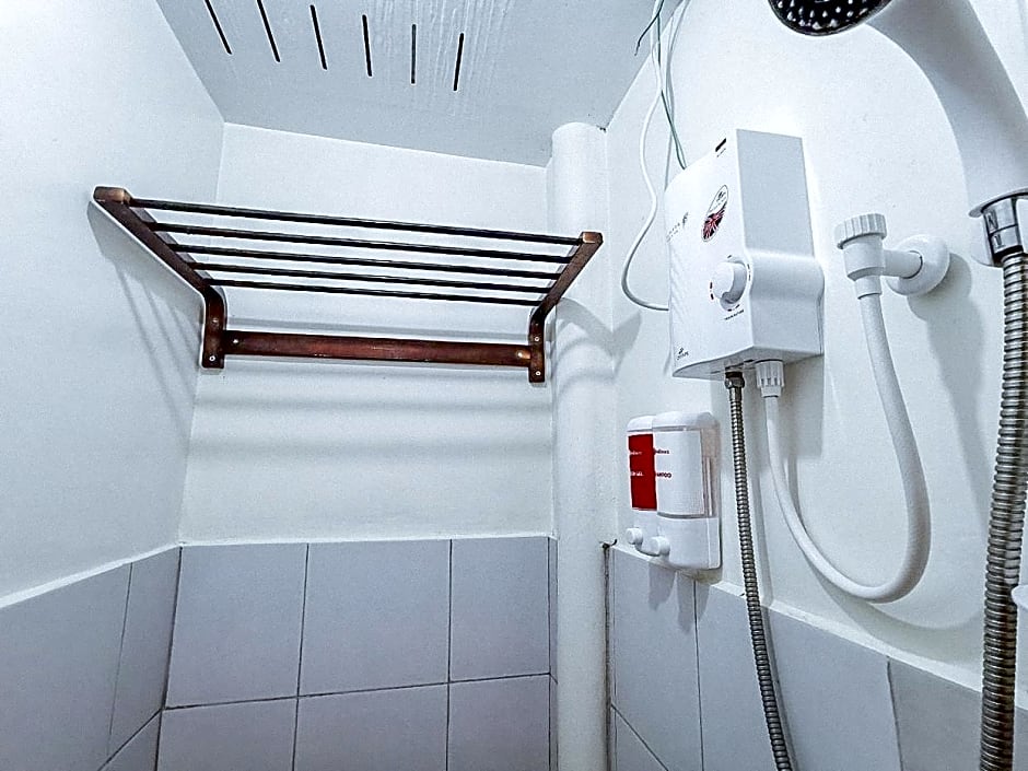 RedDoorz near KCC Mall Gensan