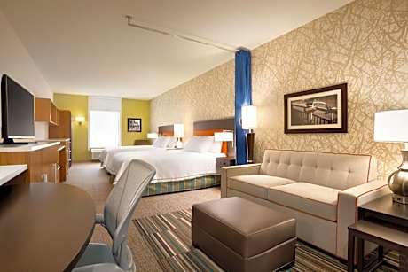 2 Queen Beds Studio Nonsmoking