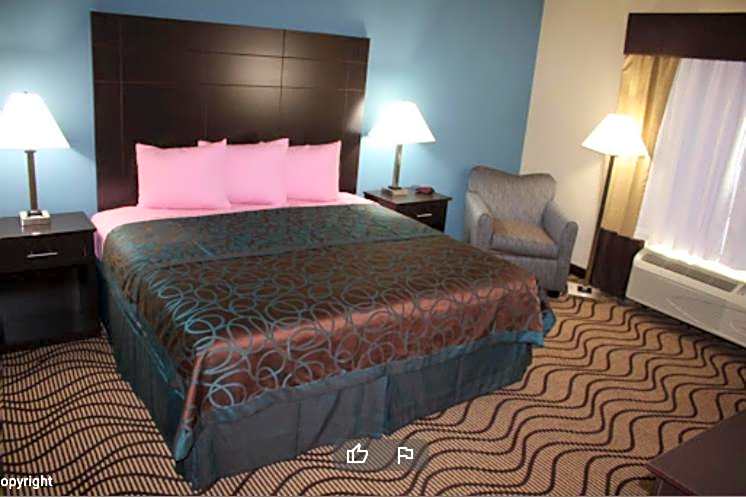 La Plaza Inn and Suites - Freer TX