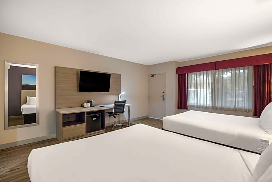 Best Western Diamond Bar Hotel & Suites