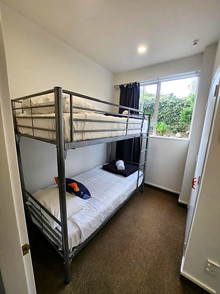 U Studios Paraparaumu Beach (formerly Copperfield Seaside Motel)