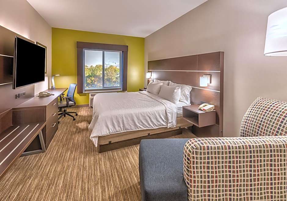 Holiday Inn Express Hotel & Suites Minden, an IHG Hotel