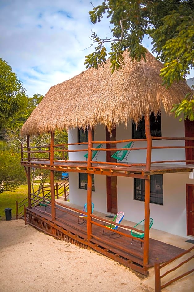 Royal Palm Bacalar Cabañas & Lagoon Club