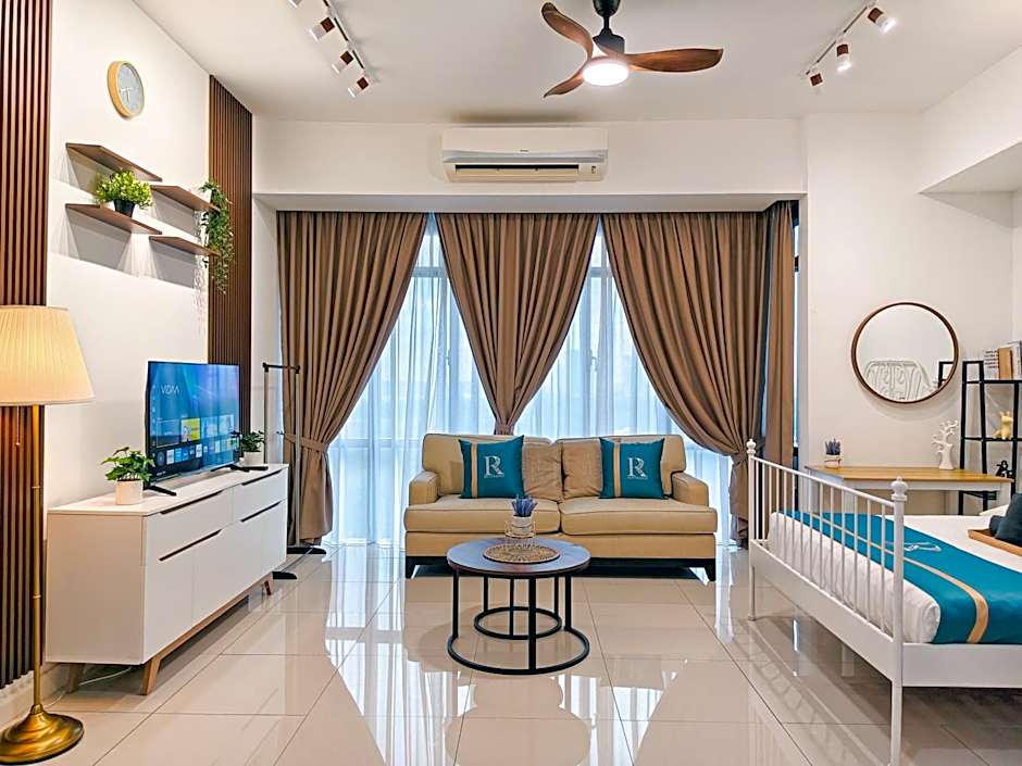 Grand Medini Suites by RR JBcity