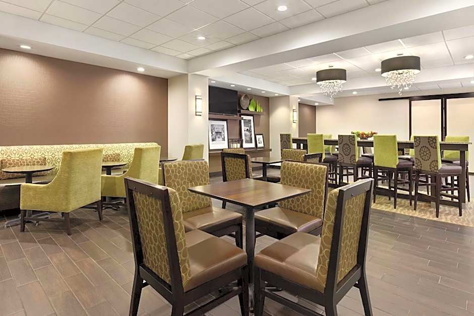 Hampton Inn By Hilton Dover