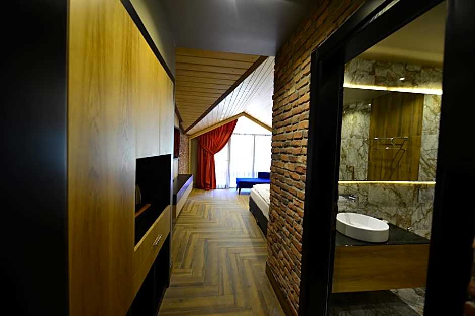 Inanlar Deluxe Hotel & Bungalow