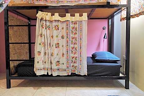 8 Beds Bunker