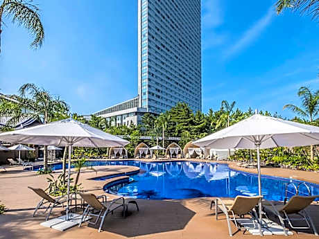 Phoenix Seagaia Ocean Tower