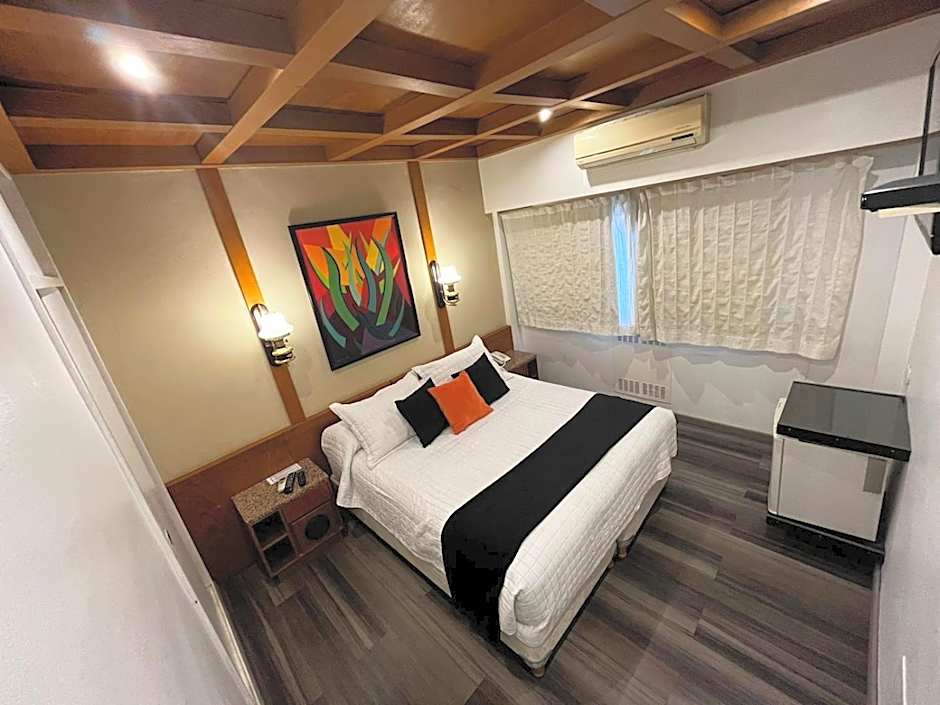 Sarmiento Palace Hotel