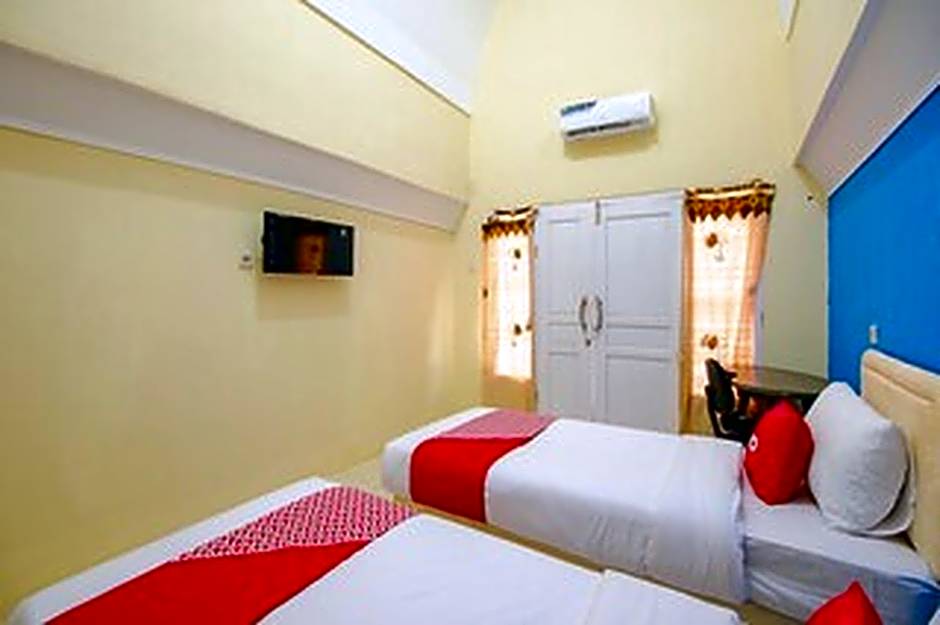 OYO 1643 Grand Monica