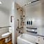 DoubleTree Suites By Hilton Raleigh-Durham
