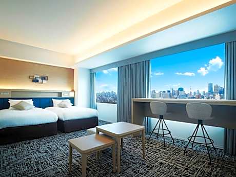 Standard Deluxe Corner Twin Room - Non-Smoking