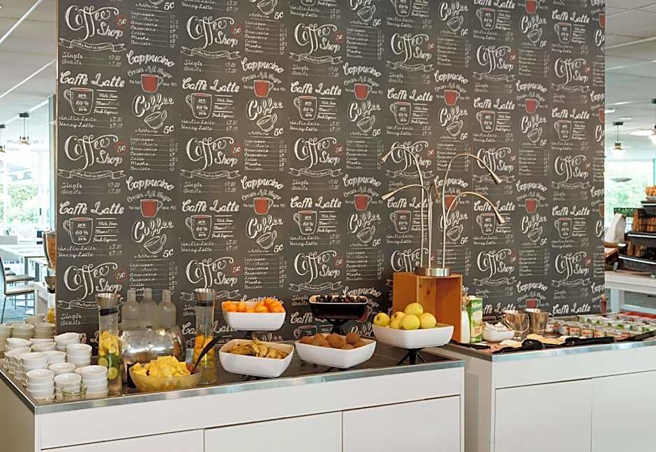B&B HOTEL Cergy Port 4 étoiles