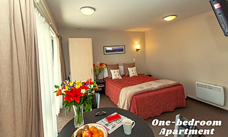 One Bedroom Apartment