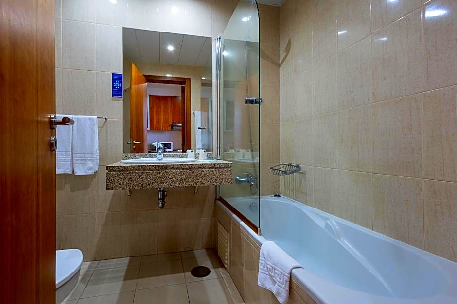 Hotel Apartamentos Geres Ribeiro