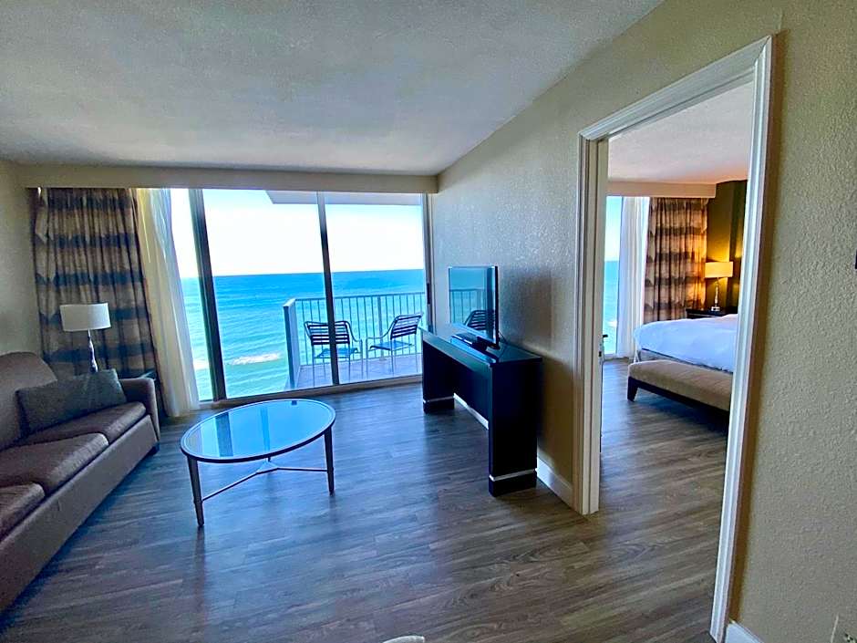 Radisson Suite Hotel Oceanfront