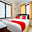 OYO Life 90211 I-sidji Inn