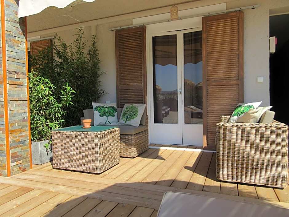 Villa Tricoli B&B avec Piscine