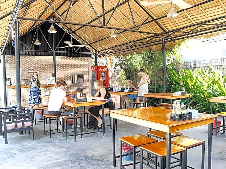 Pool Party Hostel – Siem Reap, PA